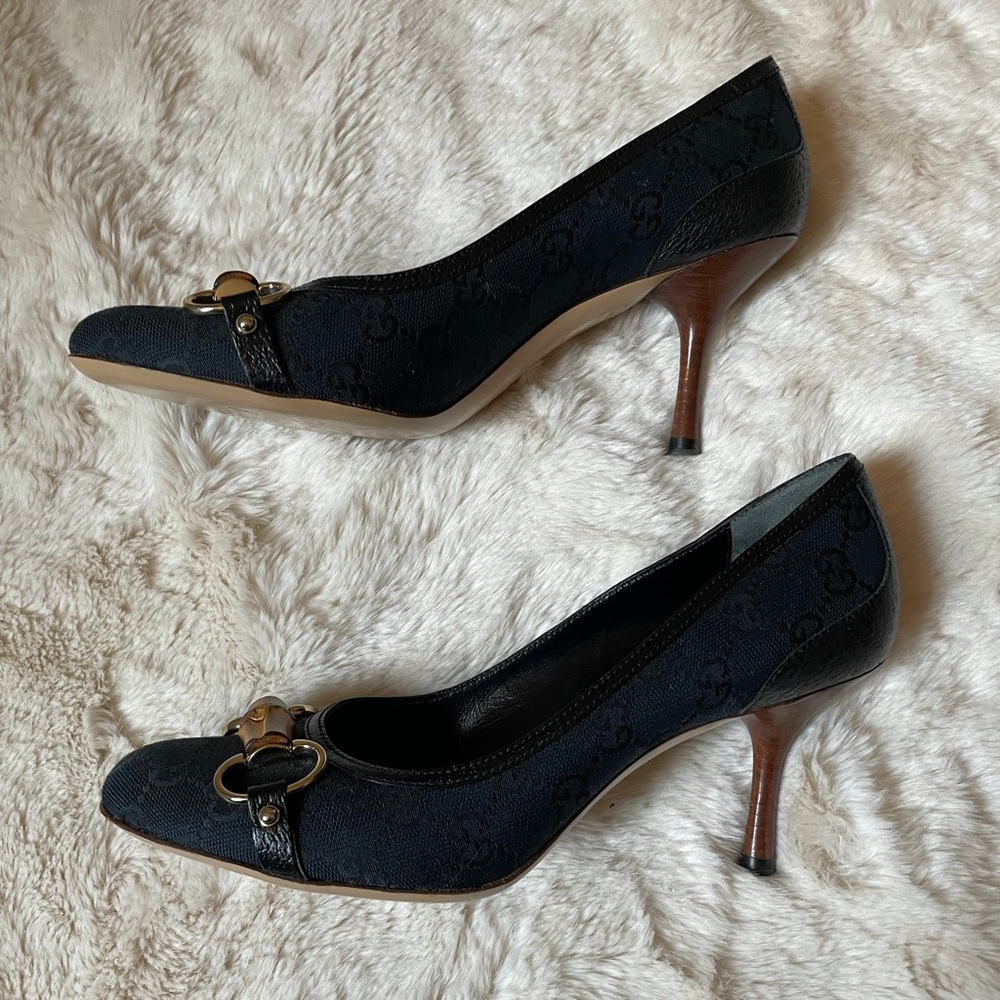 COPY - Gucci Black GG canvas and Leather pumps. Size 7 1/2 New without box.